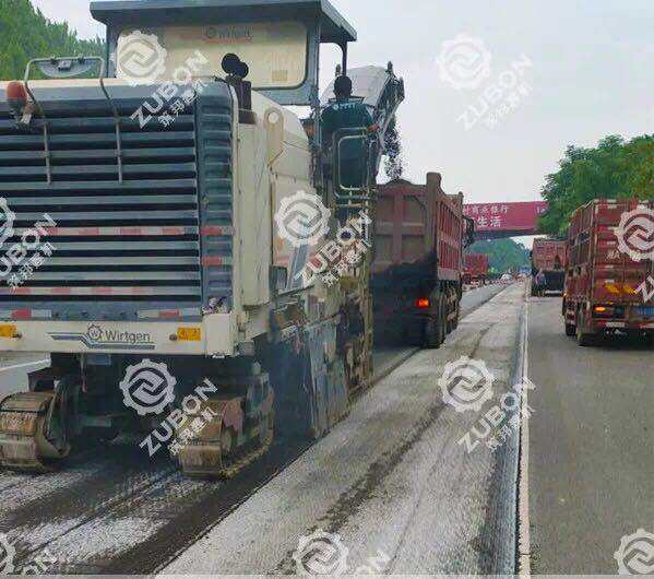 銑刨機(jī)W50H發(fā)動機(jī)的保養(yǎng)